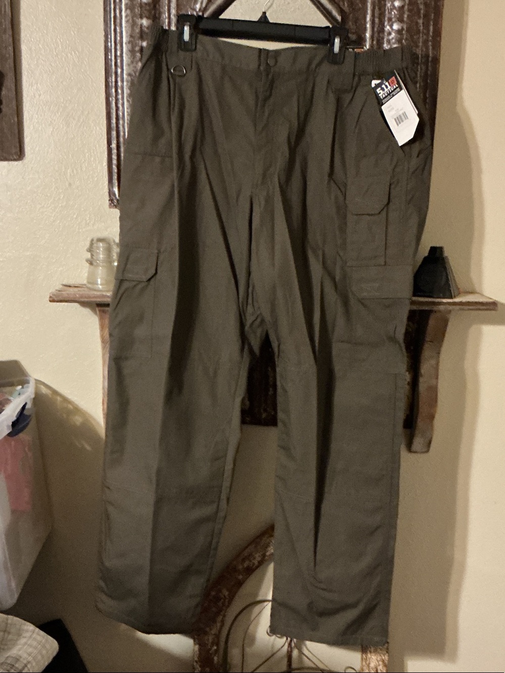 5.11 Tactical Men's Cargo Pants in Olive